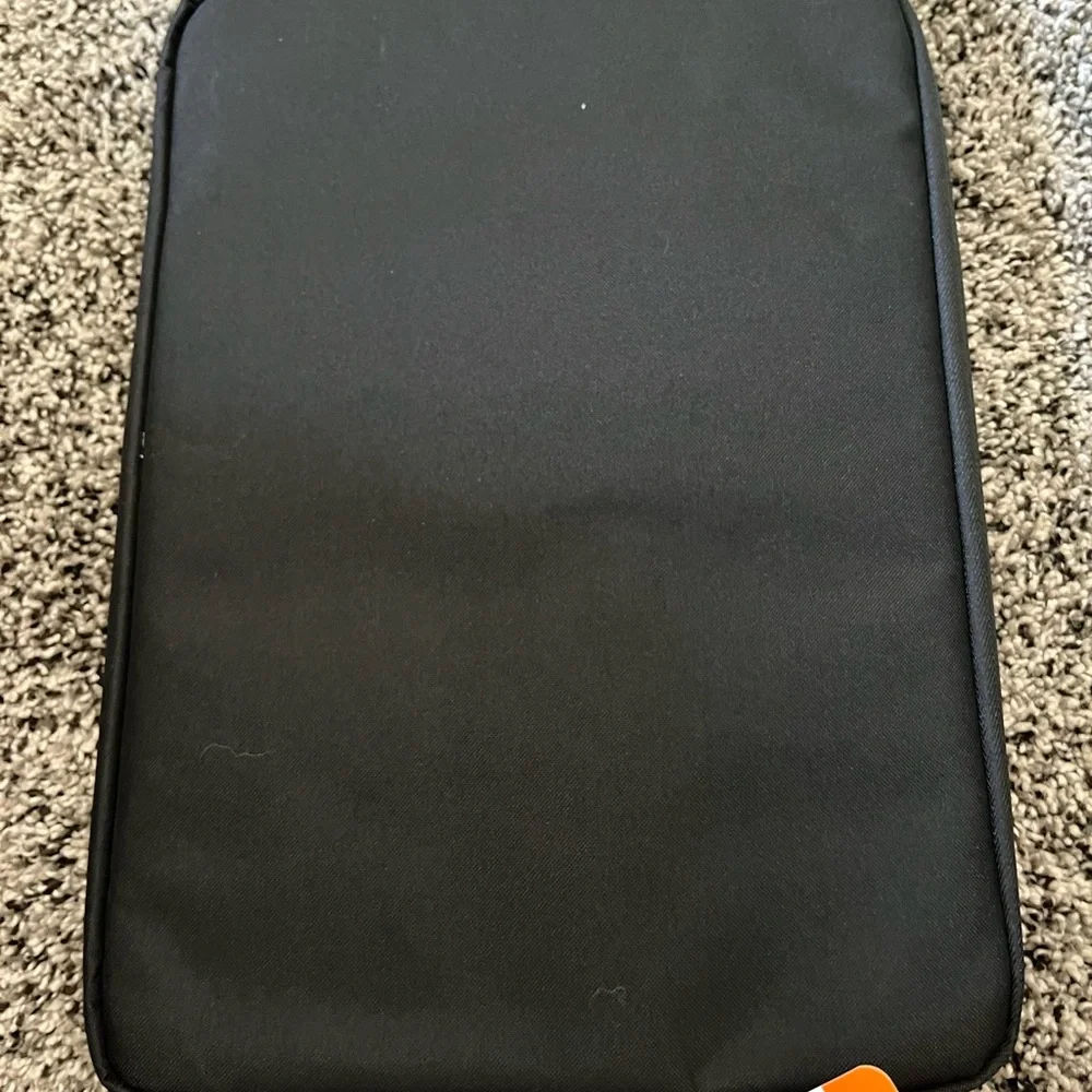 Haweel laptop sleeve